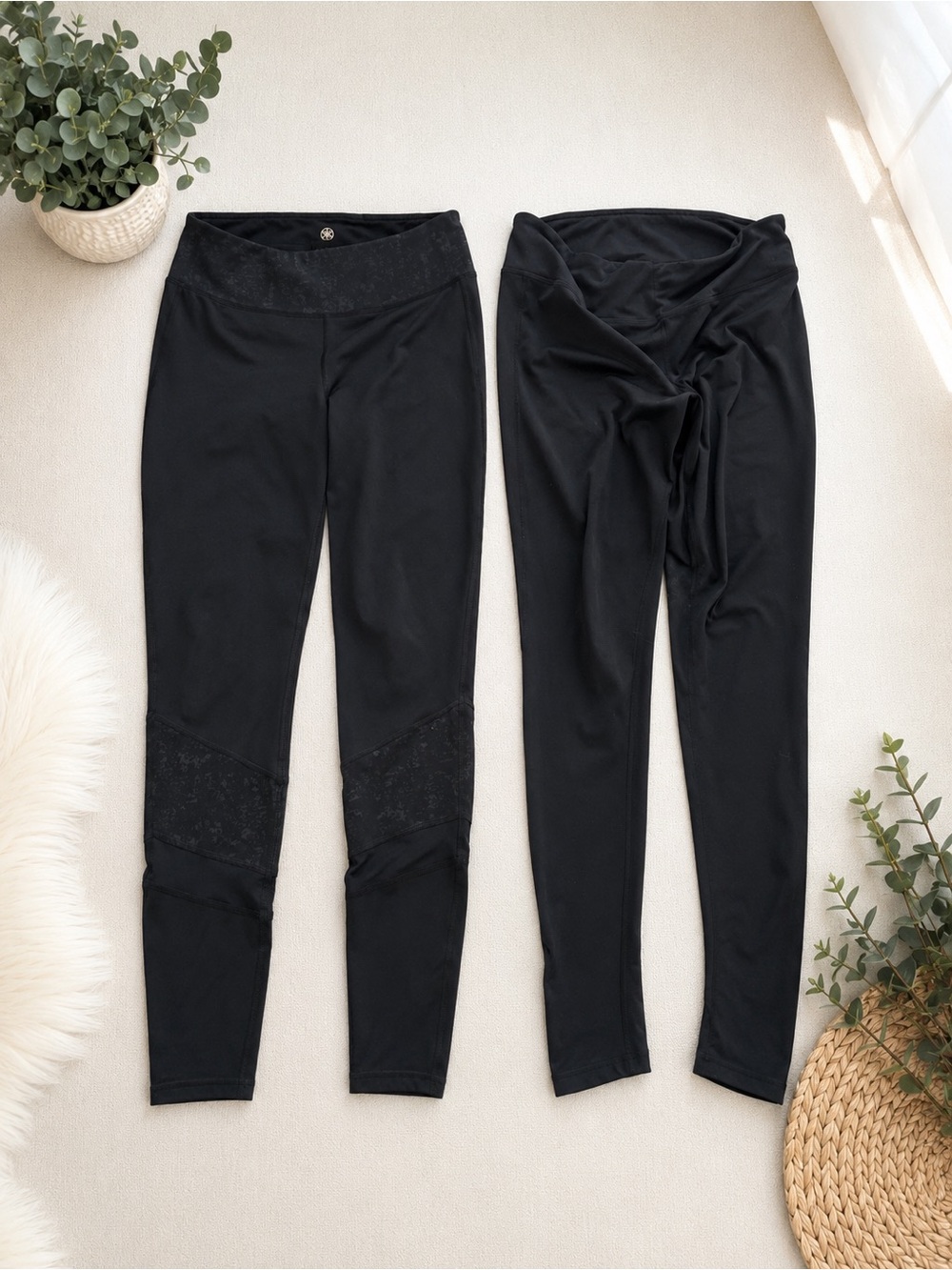 Women’s Gaiam  leggings, Lot bundle size large black yoga pants